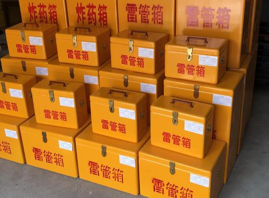 和龙玻璃钢雷管箱的使用寿命一般是多少？
